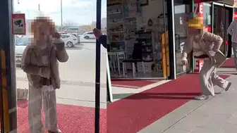 FARK ÜCRETİNE İTİRAZ EDEN KADIN ECZANEYE BÖYLE SALDIRDI!