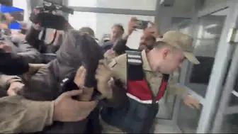 FLAŞ GELİŞME! ESKİ BAŞHEKİM ÖZDEMİR ADLİYEYE ÇIKARILDI!