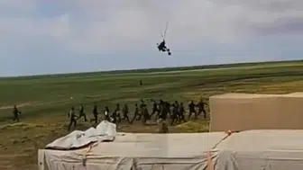 İRAN AMERİKALI PİLOTU BU ŞEKİLDE GÖZALTINA ALDI!