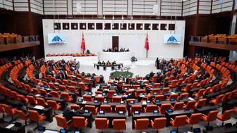 SOSYAL MEDYAYA ARTIK 15 YAŞ SINIRI GETİRİLDİ!