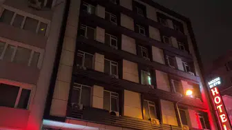 GENÇ BİR KADIN OTELDE BIÇAKLA ÖLDÜRÜLMÜŞ HALDE BULUNDU!