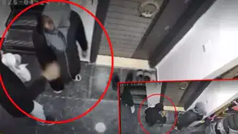 APARTMAN HIRSIZLARININ "AYAKKABI KOKLAMA"YÖNTEMİ "PES!"DEDİRTTİ!