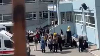 ORTAOKULDA KANTİNDEN TAVUK  DÖNER YİYEN ÖĞRENCİLER HASTANELİK OLDU!