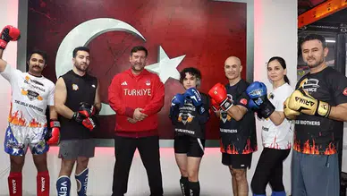 DOKTORLAR ŞİDDETE KARŞI SAVUNMA SPORUNA YÖNELDİ!