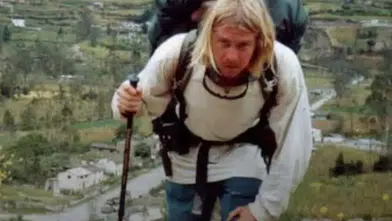 BU ADAM 27 YILDAN BERİ YÜRÜYEREK DÜNYAYI DOLAŞIYOR!