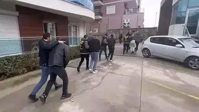 POLİS YASA DIŞI BAHİS OYNAYANLARA GÖZ AÇTIRMIYOR!