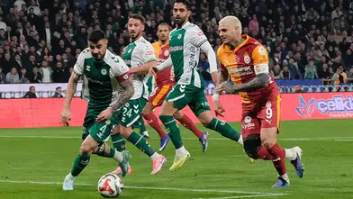 GALATASARAY KONYA SPOR'A 2-0 YENİLDİ! ORTALIK KARIŞTI!