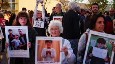 İSRAİLLİLER SAVAŞIN BİTMESİ İÇİN SOKAKLARA DÖKÜLDÜ!