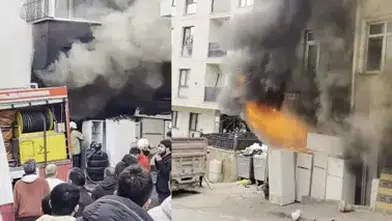 HURDACIDAKİ YANGINDA MAHSUR KALAN 4 KİŞİ DUVARI DELEREK KURTULDU!