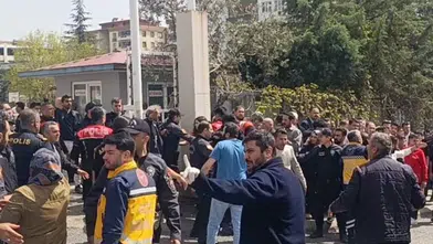 OKULDA KATLİAM YAPAN ÖĞRENCİ İNTİHAR EDEREK YAŞAMINA SON VERDİ!