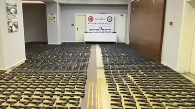 PENDİK'DE SU DEPOSUNDA BİNLERCE SİLAH PARÇASI ELE GEÇTİ!