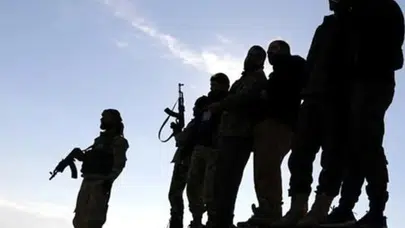 TERÖR ÖRGÜTÜ DSG’Lİ TERÖRİSTLER SURİYE'DE FÜZE İLE SALDIRDI!