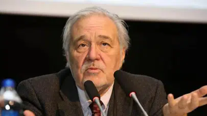 İLBER ORTAYLI KALP KRİZİ İDDİALARINI YALANLADI!