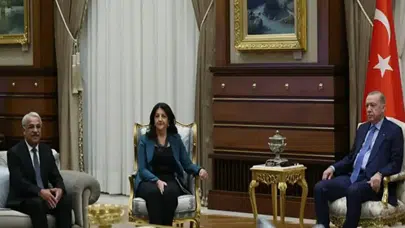 CUMHURBAŞKANI ERDOĞAN DEM PARTİ ÜYELERİNİ ÜÇÜNCÜ KEZ KABUL ETTİ!