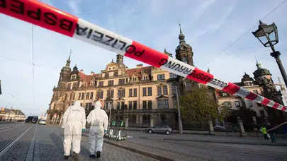 LOUVRE MÜZESİ SOYGUNUNA KATILAN İKİ KİŞİ HAVALİMANINDA YAKALANDI!