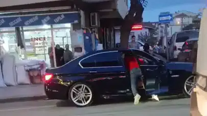 KOCAELİ'NDE ARABADA BIÇAKLAMAYI YAPAN KİŞİ ESKİ EŞİNİ DE BIÇAKLAMIŞ!