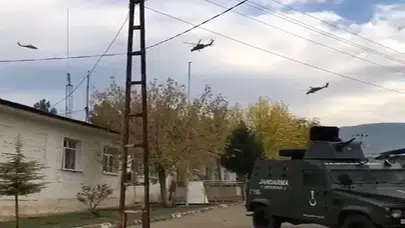 ÜÇ HELİKOPTER 09.05'DE HAVADA İKİ DAKİKA SAYGI DURUŞUNDA BULUNDU!