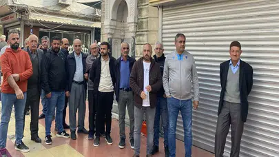 KUYUMCUYA SENET VE KARTVİZİT KARŞILIĞI ALTINLARINI TESLİM ETTİLER!