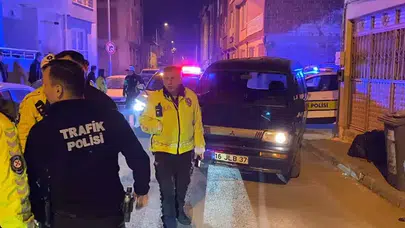 POLİS DUR İHTARINA UYMAYAN SÜRÜCÜYÜ 10 KİLOMETRE SONRA YAKALADI!