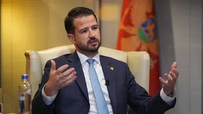 KARADAĞ CUMHURBAŞKANI MİLATOVİÇ'DEN PİŞMANLIK AÇIKLAMASI!