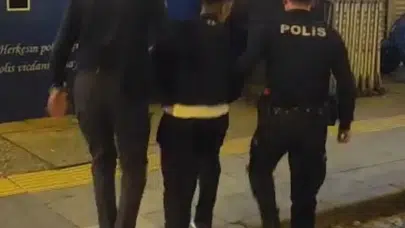 İZMİR’DE 50 YIL HAPİS CEZASI OLAN 16 YAŞINDAKİ GENÇ YAKALANDI!