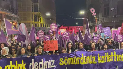 HER KESİMDEN KADINLAR TAKSİM'DE "ŞİDDETE HAYIR!" YÜRÜYÜŞÜ YAPTI!