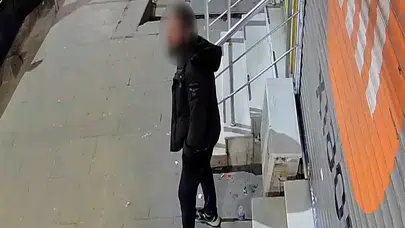 SULTANGAZİ'DE CİNAYET ÖNCESİ BEKLEYİŞ KAMERAYA BÖYLE YANSIDI!