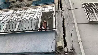 İZMİR ATAMER MAHALLESİ'NDE KORKUTAN MANZARALAR!