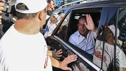 UMRE YOLCULUĞUNU ŞOVA DÖNÜŞTÜRMEK İSTEYEN TANJU ÖZCAN’A TEPKİ VAR!