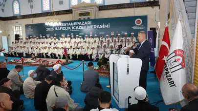 KESTANEPAZARI'NDA 65 ÖĞRENCİ TÖRENLE HAFIZLIK İCAZETİ ALDI!