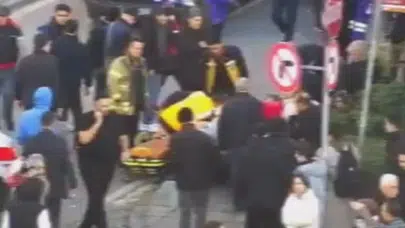 OKMEYDANI’NDA OTOMOBİL TERS YÖNE GİRDİ! 2 ÖLÜ 6 YARALI!