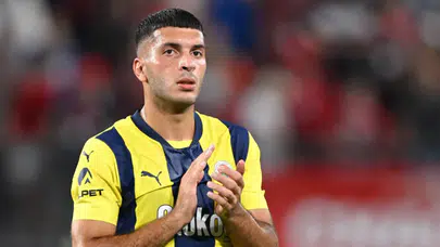 FENERBAHÇE TARAFTARLARI OĞUZ AYDIN İÇİN AYAĞA KALKTI!