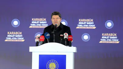“TÜRKİYE YÜZYILINI YENİ ANAYASA İLE KARŞILAMAMIZ  LAZIM!”