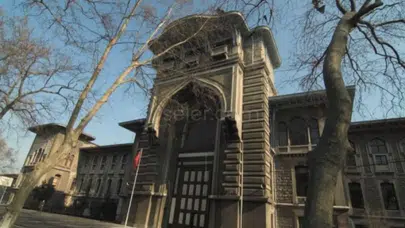 O İDDİALAR ÜZERİNE İSTANBUL ERKEK LİSESİ’NİN MÜDÜRÜ GÖREVDEN ALINDI!