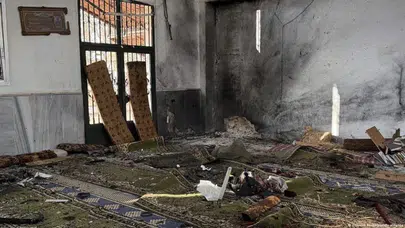 HUMUS’DA CAMİİ CUMA NAMAZINDA BOMBALAYAN HANGİ ÖRGÜT ÇIKTI?