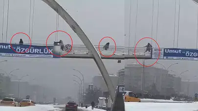 ÜST GEÇİTTE KAR TOPU ATAN ÇOCUKLARI YUMRUKLAYIP TEKMELEDİ!