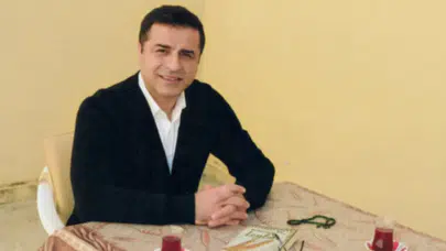 SON DAKİKA! SELAHATTİN DEMİRTAŞ’A HAPİS CEZASI VERİLDİ!