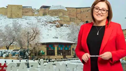 FATMA ŞAHİN YOĞUN KAR YAĞIŞININ MÜJDESİNİ BÖYLE VERDİ!