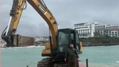 FIRTINA YAŞAYAN  KUŞADASI’NDAN ACI HABER GELDİ!