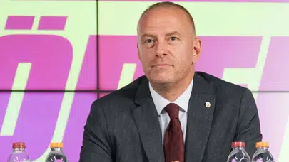 GALATASARAYLI YÖNETİCİ MAHKEMEDE NEDEN FOTOĞRAF ÇEKTİ?