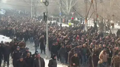 BAŞ PAPAZIN GAYRİ MEŞRU ÇOCUĞU ORTAYA ÇIKTI! ERMENİSTAN AYAKLANDI!