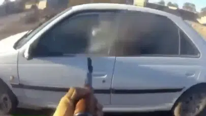 İRAN’DA ORTAYA ÇIKAN SÜNNİ ÖRGÜT POLİSLERİ BÖYLE ÖLDÜRÜYOR!