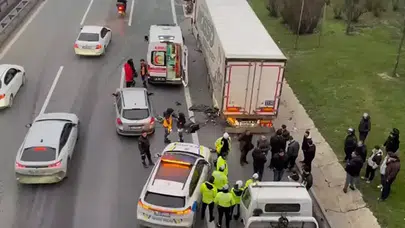 TIR'A ÇARPAN MOTOSİKLET SÜRÜCÜSÜ YAŞAMINI YİTİRDİ!