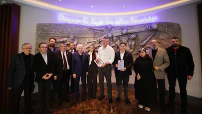 SADETTİN SARAN’A "TÜRK DÜNYASI HİZMET ÖDÜLÜ" TAKDİM EDİLDİ!