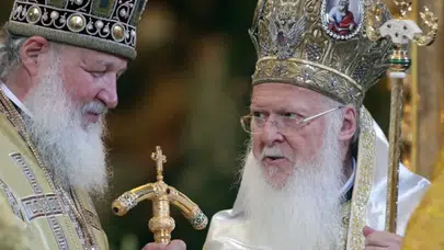 ORTODOKS DÜNYASINDA YENİ KRİZ! CENAZE TÖRENİ ÜZERİNDEN GERİLİM!