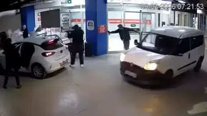 KUYUMCUKENT'TE UZUN NAMLULU SİLAHLARLA SOYGUN YAPILDI!