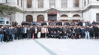 1453 GENÇ SEHER VAKTİNDE DOLMABAHÇE CAMİİ’NDE BULUŞTU!