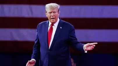 TRUMP: "HÜRMÜZ BOĞAZI'NI ABLUKAYA ALMA SÜRECİ BAŞLATILACAK!"