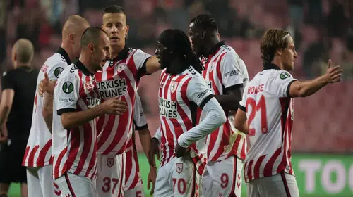 SAMSUN SPOR DİNAMO KİEV'İ 3-0 YENEREK BÜYÜK SÜKSE YAPTI!