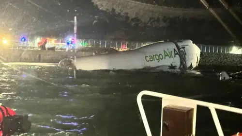 TÜRK KARGO UÇAĞI HONG KONG’DA PİSTTEN ÇIKARAK DENİZE DÜŞTÜ!